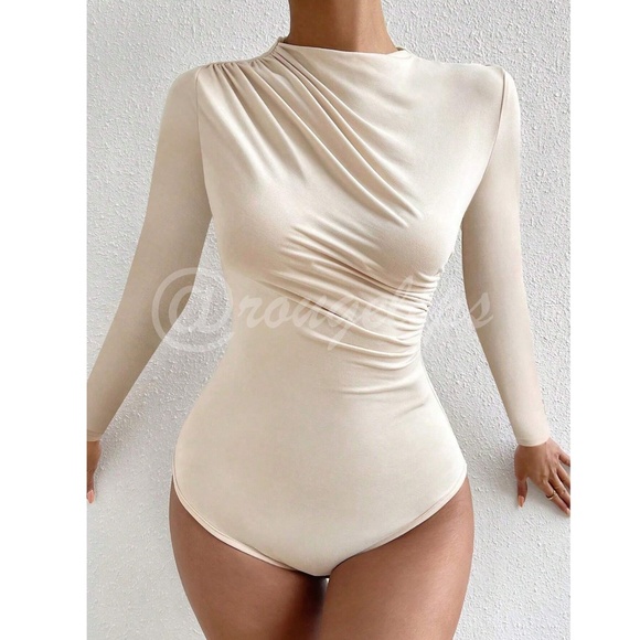 Ruched Asymmetric Beige Long Sleeve Bodysuit Slim Fit - Picture 7 of 8